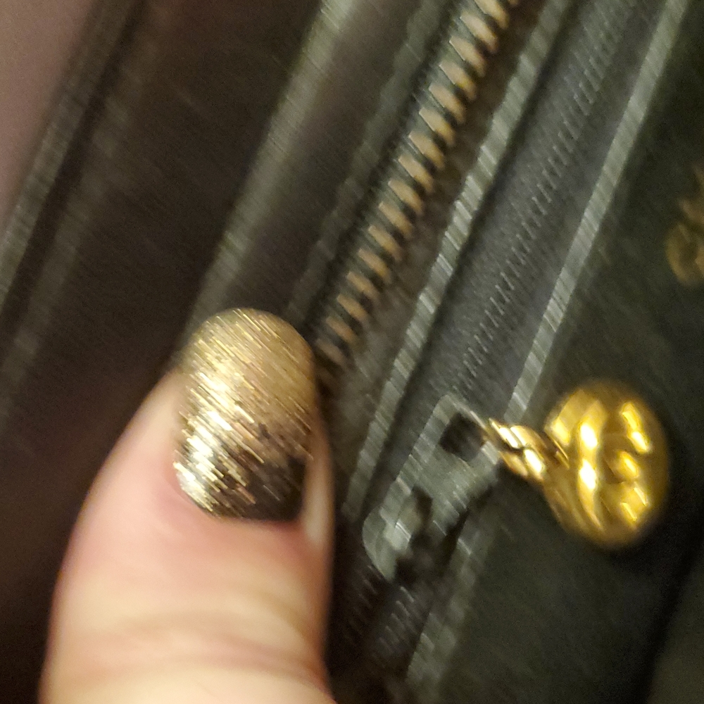 CHANEL Black Quilted Shoulder Bag - Picture 8 of 14